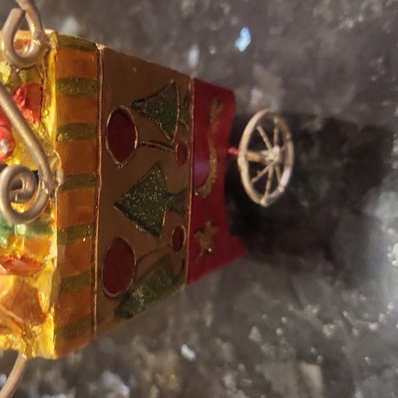 Charming Christmas Votive 🎄 - Picture 6 of 7